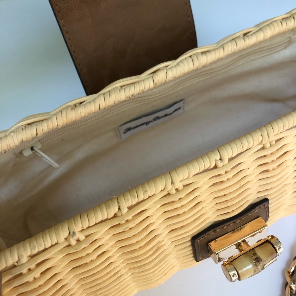 Woven Straw Shoulder Bag with Brown Trim and Gold Chain - Picture 9 of 9